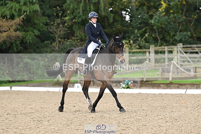 251023A-115609-02116 - B-140-Charlotte.Ward