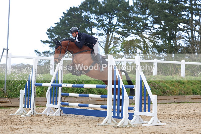 3E7A1508 - Class 6: Senior 1.05m