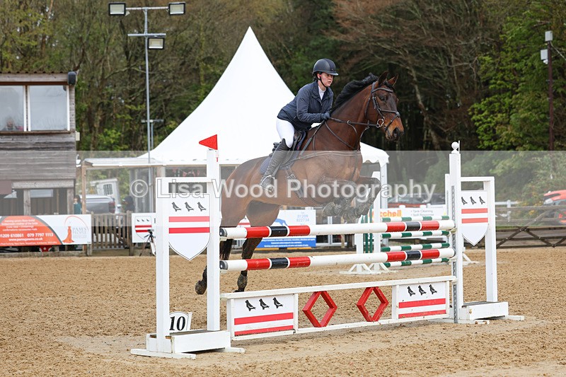 3E7A1647 - Class 7: Senior Newcomers/1.10m open