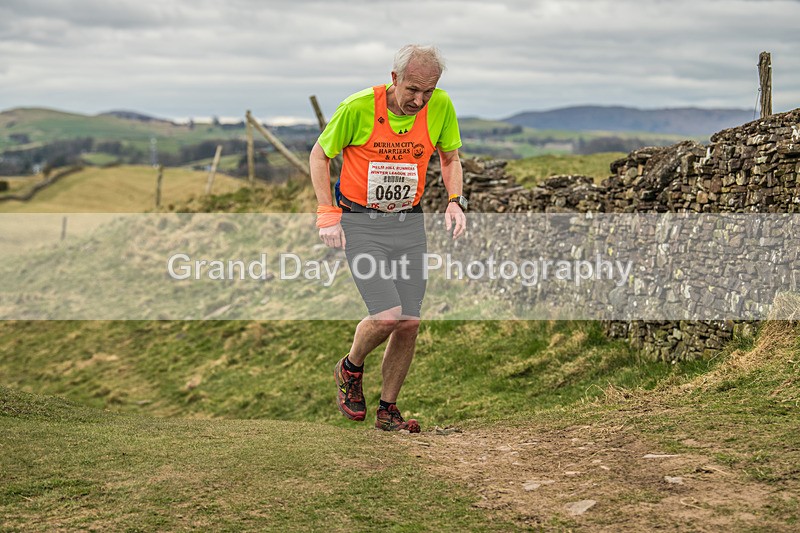 Helm Hill -830 - Kendal Winter League Helm Hill Fell Races (Under 13/15/17 & Seniors) Sunday 16th March 2025
