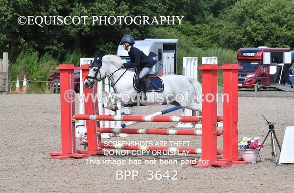 BPP_3642 - CLASS 4 SAT Pony British Novice / 0.80m Open
