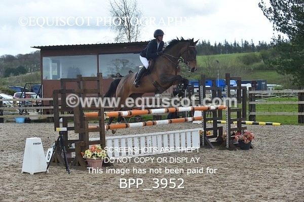 BPP_3952 - CLASS 4 Senior Newcomers/ 1.10m Open