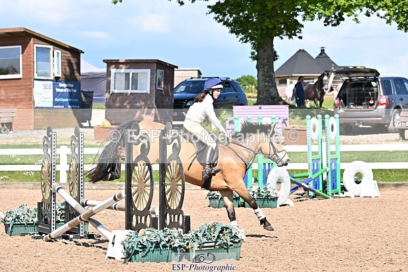 250513-160359-00140 - Clr Rnd & 60cm