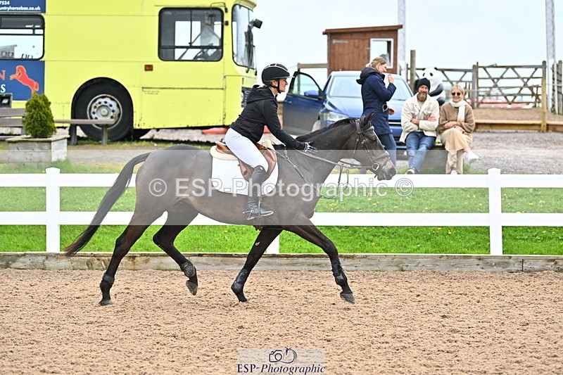 240501A-140328-00941 - Cls 8 Snr Foxhunter and 1.20m Open