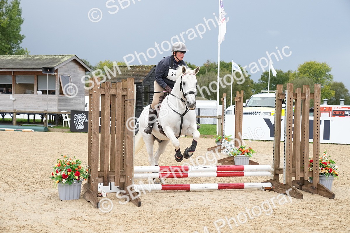 SBM_00043 - J53 - Clear Round 40cm