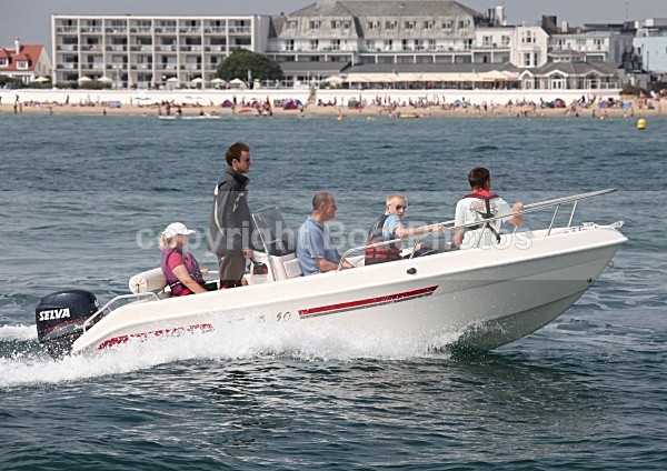090809 SELVA IMG_7168 - Speedboats