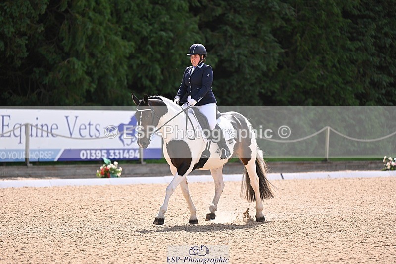 240809-114838-00576 - 228-Lauren.Picknett-Bonnie.V