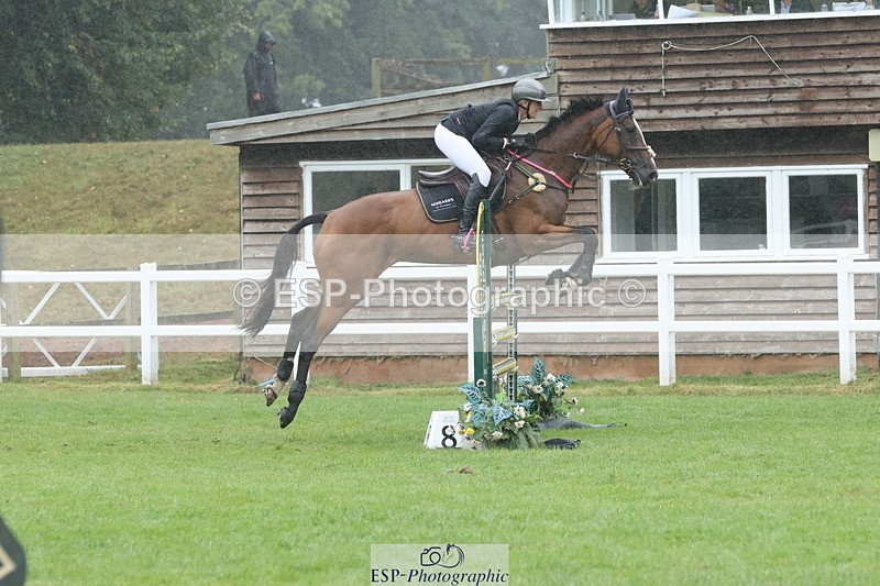 250830A-133305-06707 - Cls 16 Snr Newcomers and 1.10m Open