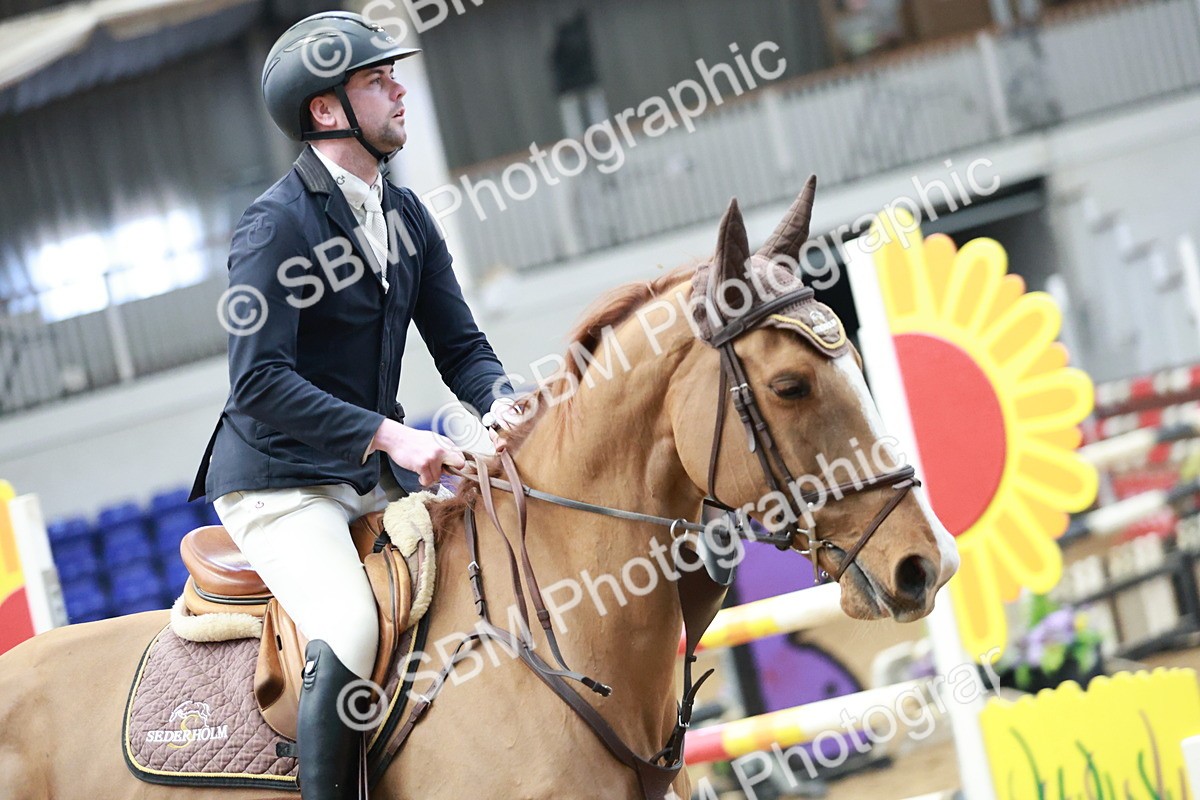 SBM_000561 - Class 4 - Senior Newcomers - 1.10m