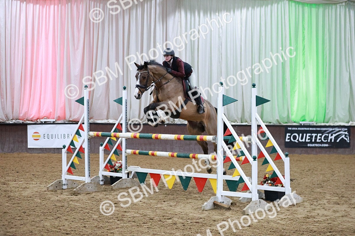 SBM_001367 - Class 5 - Senior Foxhunter 1.20m