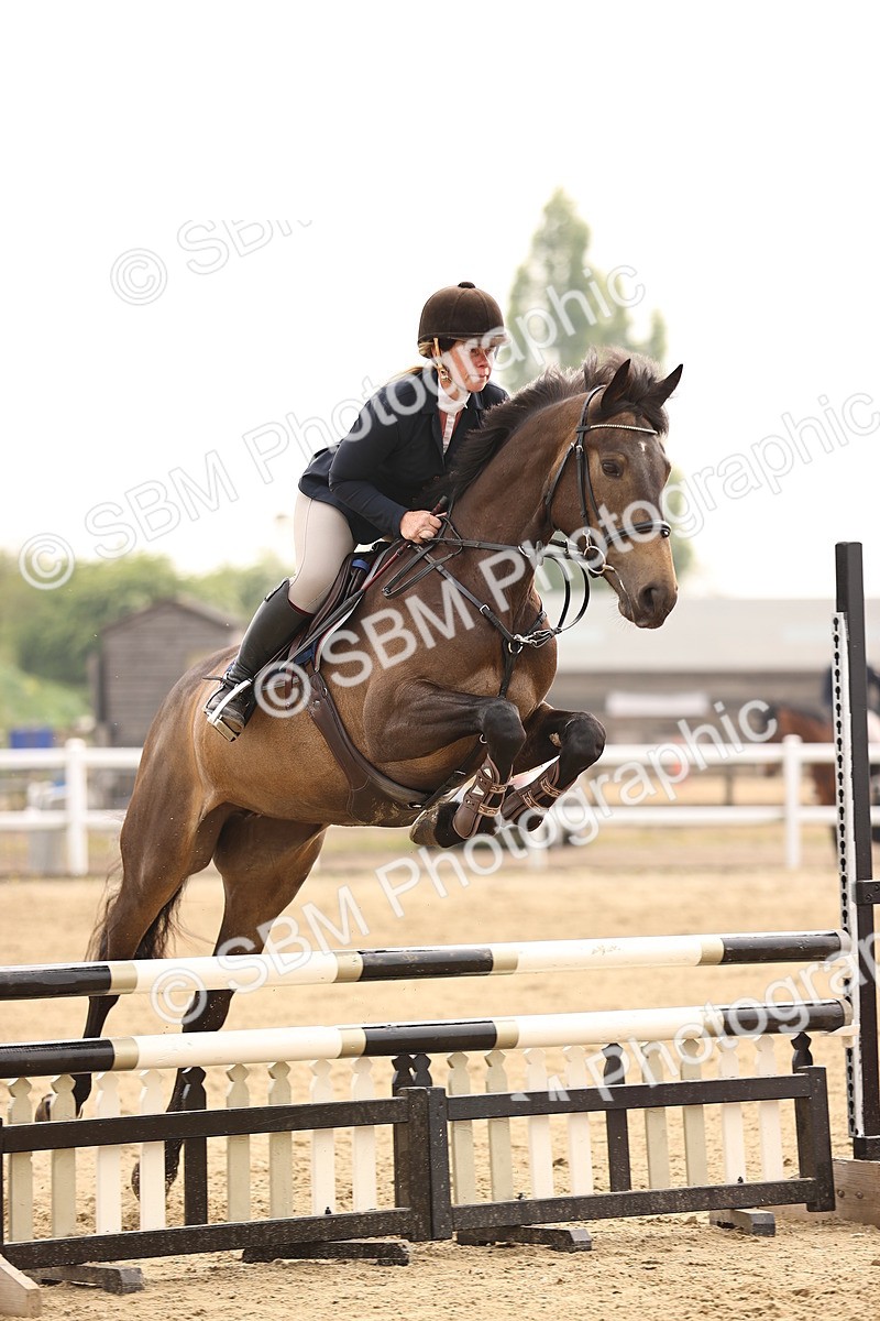  - Class 15 - Senior British novice - 90cm
