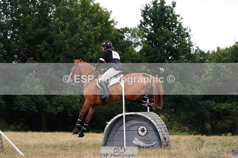 250803A-113524-11486 - K-466-Emily.R.Vincent-GOLDEN.HEART.BREAKER