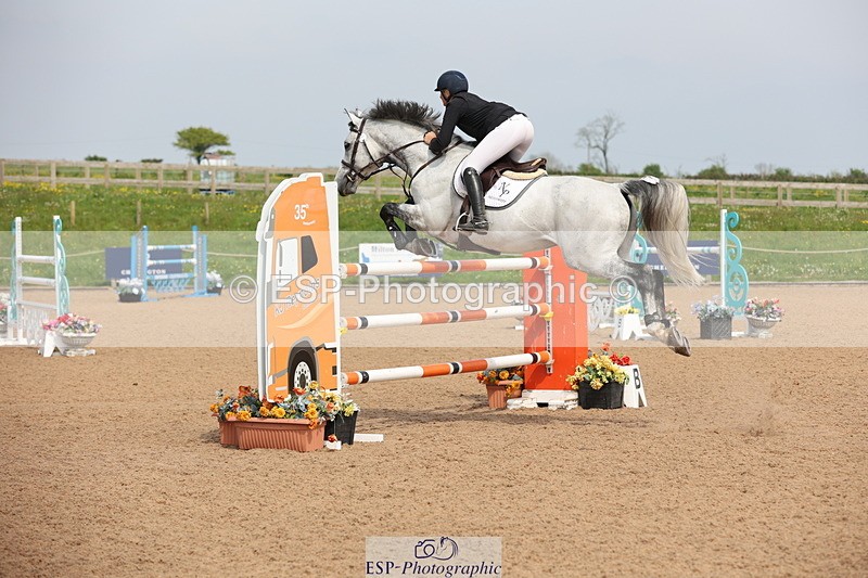 240511A-152945-14686 - Cls 36 National 1.30m Open