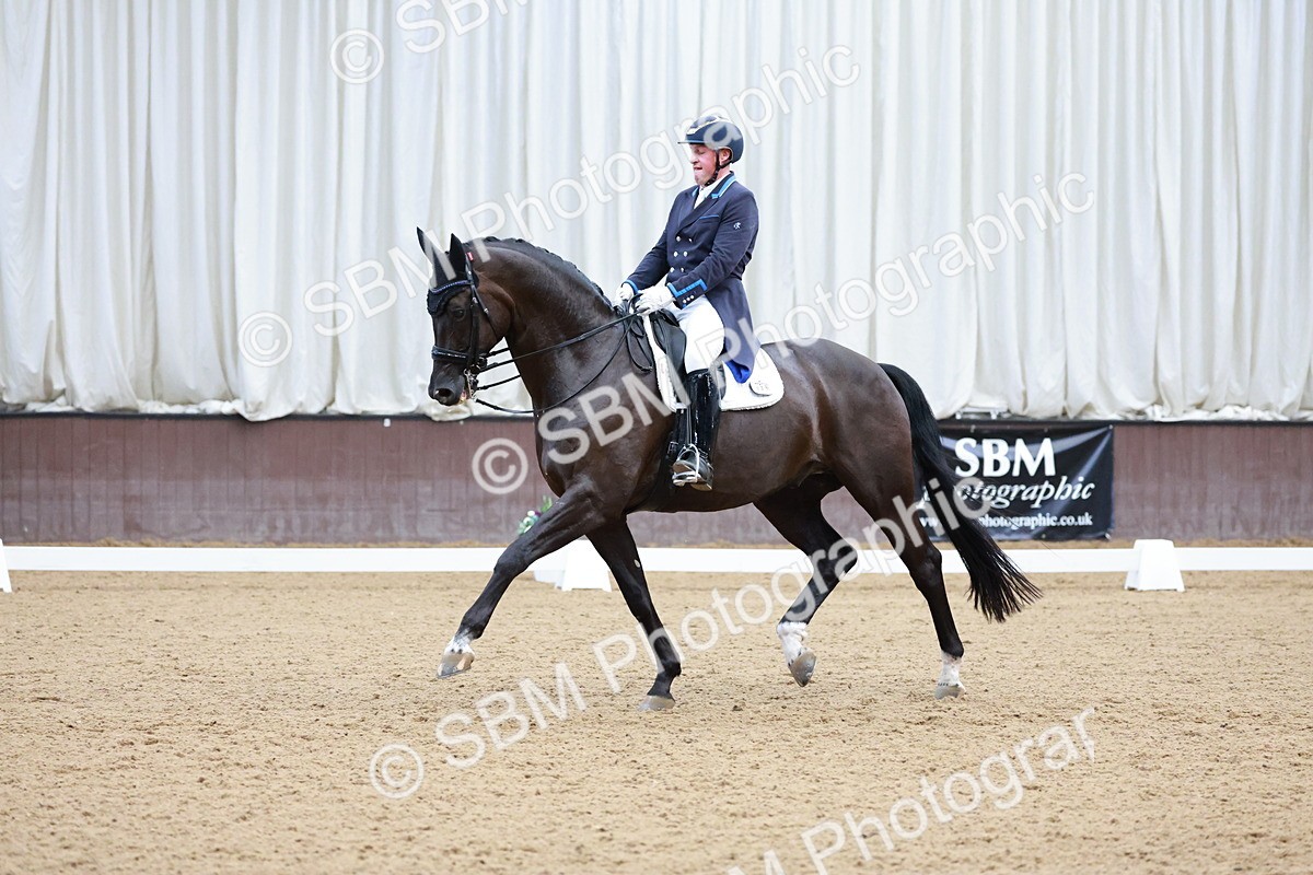 SBM_015928 - Class 5 - FEI INT II - 15.48-17.00