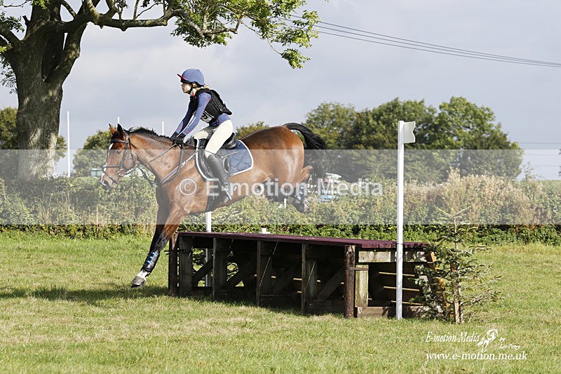  WWHT 171021 2943 - Intermediate (0.90m)  17/10/21