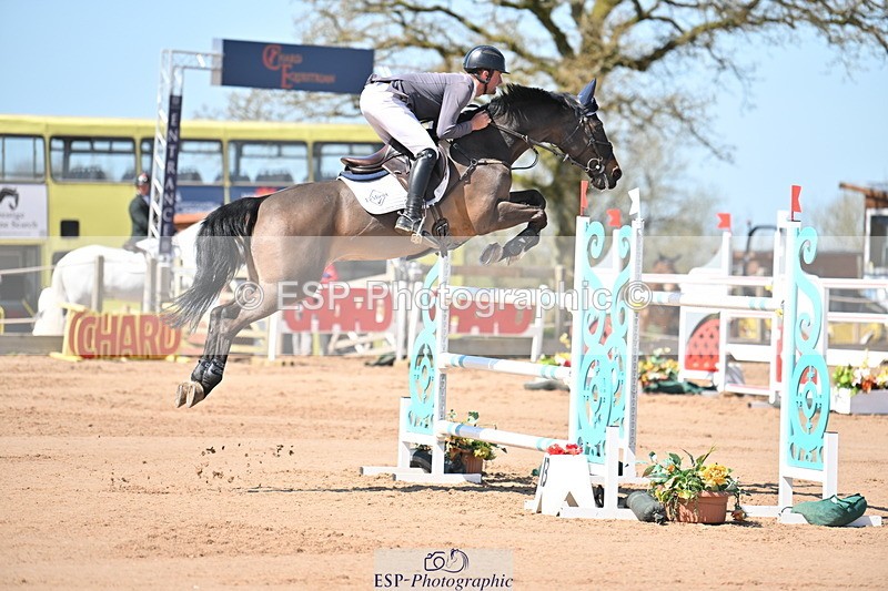 240420A-133046-11383 - Cls 7, 2 Star Medium Tour 1.35m