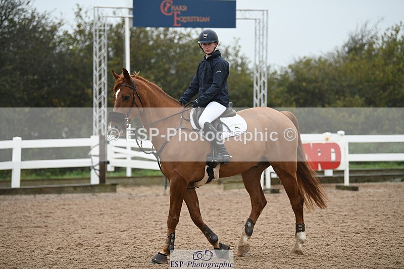 241103A-101909-07425 - SUN Cls 21 Snr Newcomers and 1.10m Open