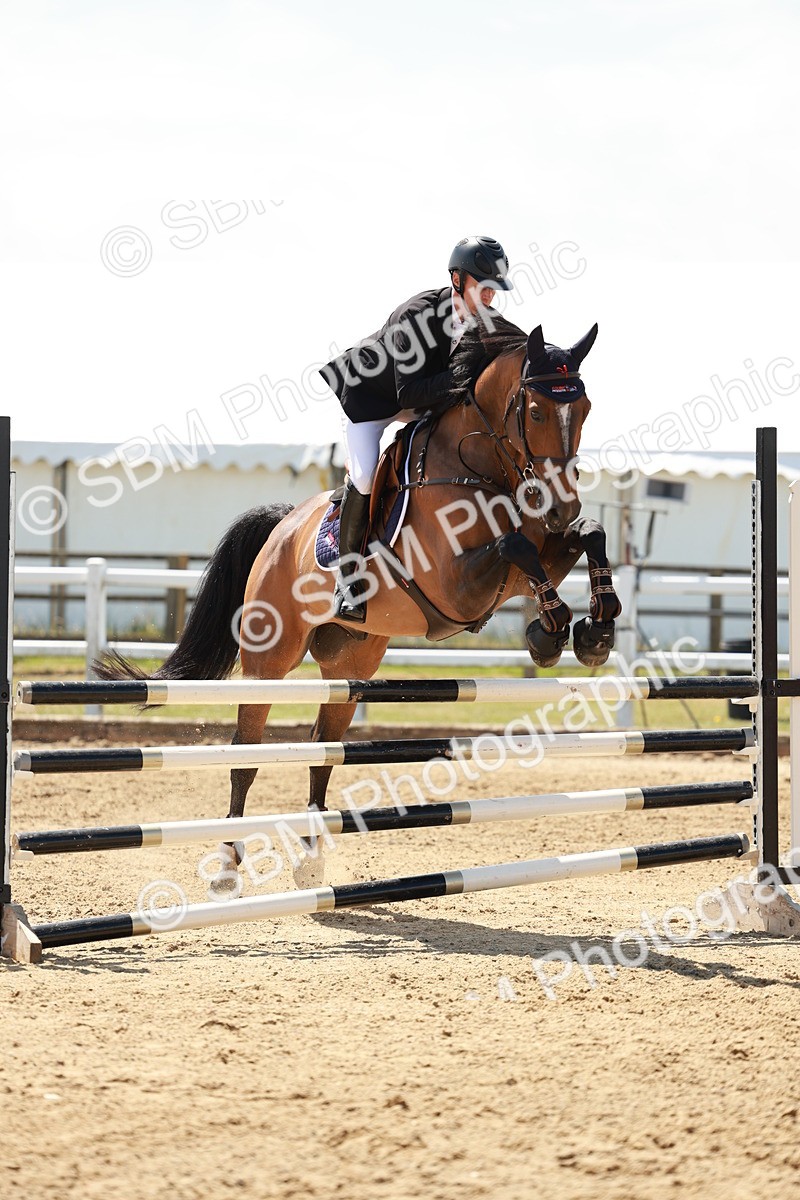SBM_007188 - Class 2 - Senior Discovery - 1.00m Open