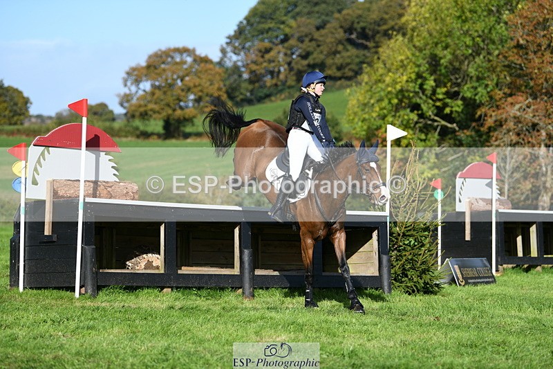 251024A-115236-09069 - B-104-Millie.Juleff