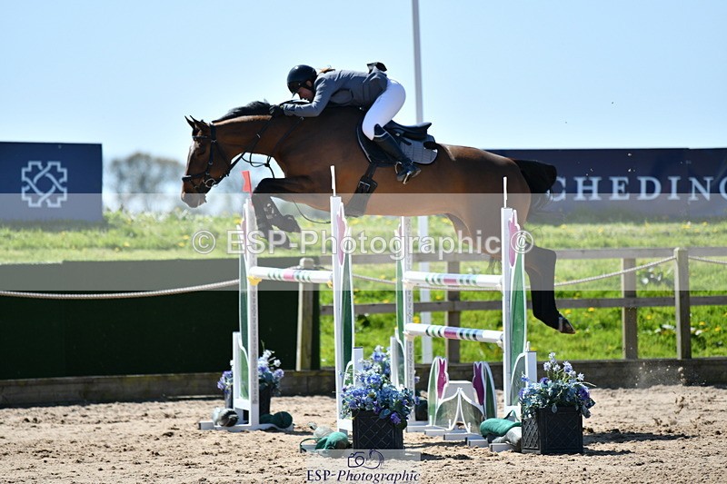 240420A-123139-10992 - Cls 3, 2 Star Small Tour 1.30m