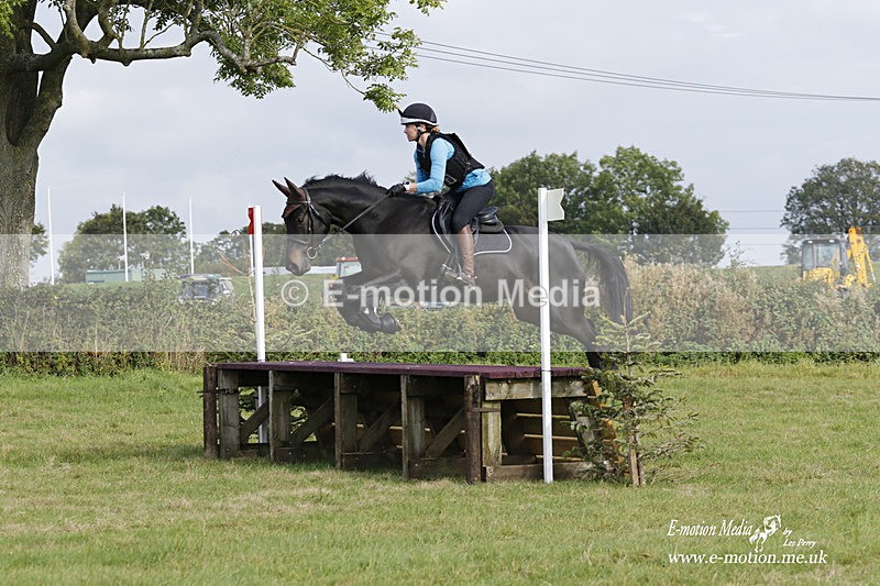  WWHT 171021 2914 - Intermediate (0.90m)  17/10/21