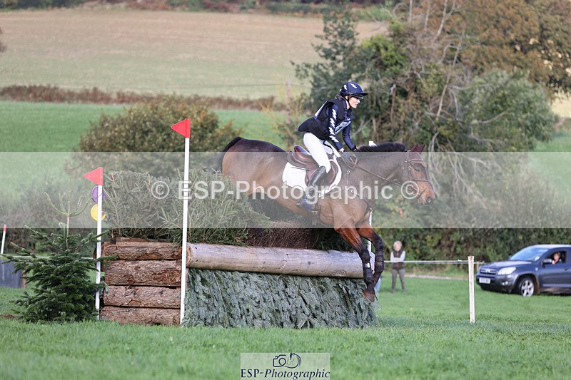 241025-124351-08141 - 108-Xanthe.Baylis-MONBEG.BY.MAGIC