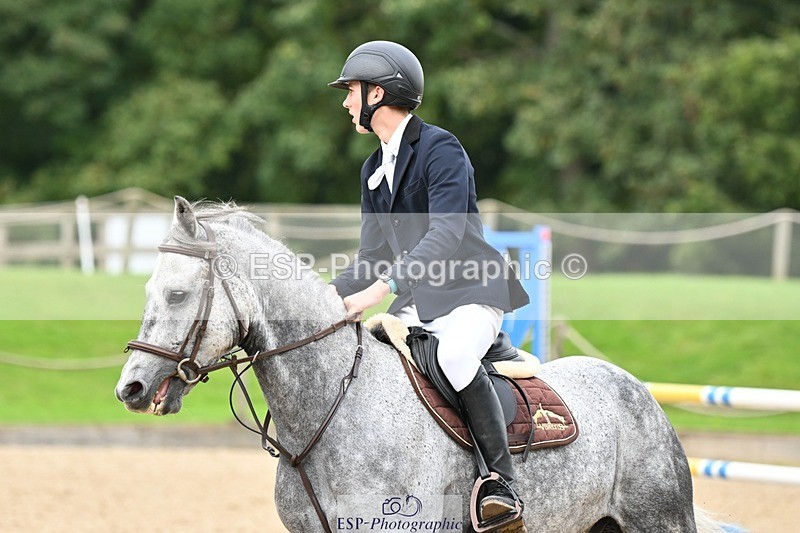 230930-123347-00518 - Cls 5 Pony Foxhunter & 1.10m Open