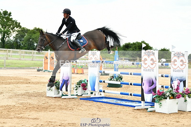 230720A-152122-03823 - Cls 9, 2 Star Big 1.40m Start to break