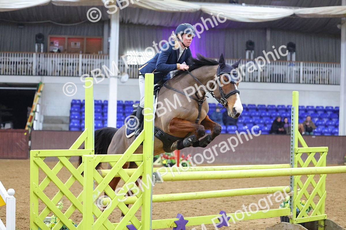SBM_002008 - Class 15 - Senior Newcomers - First Round (1.10m)