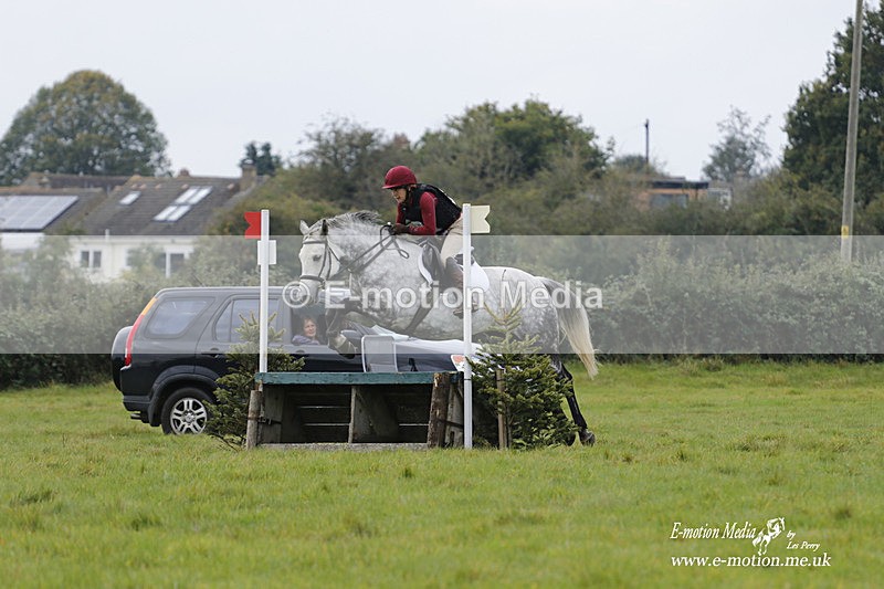  WWHT 171021 2311 - Novice Pairs (0.80m)  17/10/21