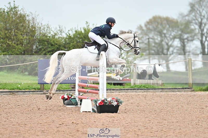240505A-123500-05117 - Cls 4 Blue Chip Pony Newcomers & 1m Open