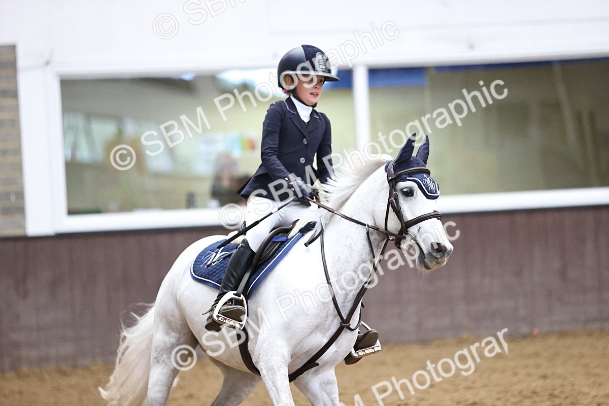 SBM_003138 - Class 14 - Winter Summer 128cm 138cm 1.00m 1.10m