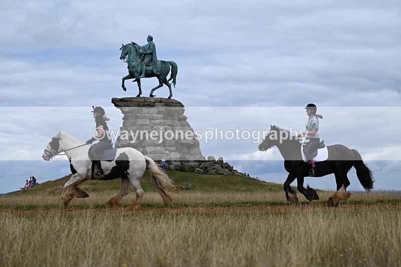 DSC_6669 - Time at Statue 12:45 to 13:15