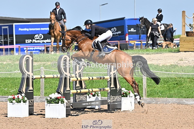 240509A-112325-01144 - Cls 9 Snr 1.20m Open