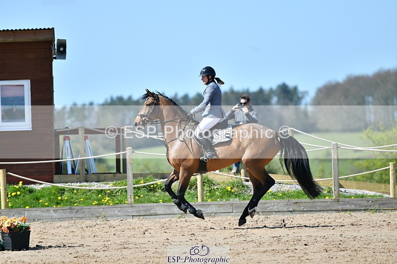 240420A-123129-10991 - Cls 3, 2 Star Small Tour 1.30m