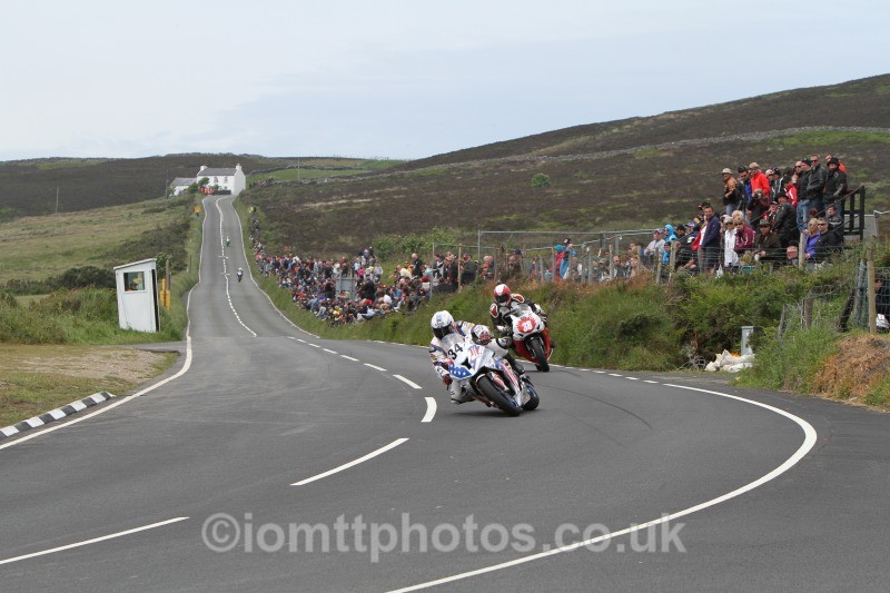 Paul Shoesmith BMW / Ice Valley by Motorsave Trade - Pokerstars Senior TT
