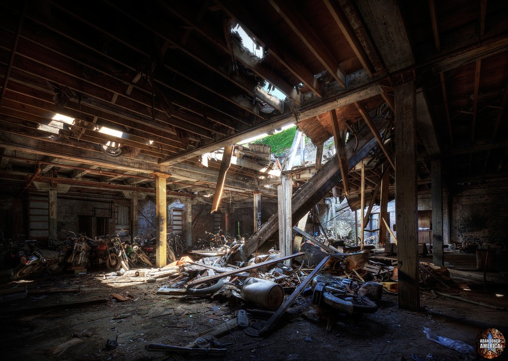 Abandoned Kohl's Motorcycle Salvage - Matthew Christopher's Abandoned America