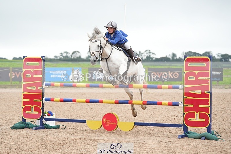 250920-123146-01287 - Cls 10 Pony Foxhunter and 1.10m
