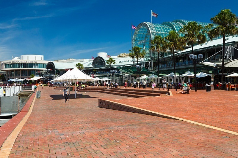 1KJS9625 RM) - Worldwide