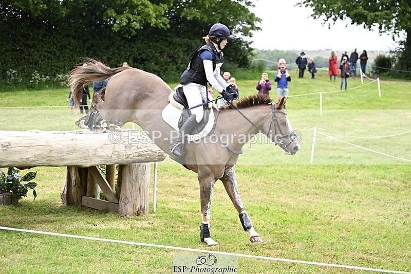 250524A-102455-08518 - A-057-Tabitha.Moore-BILLY.HOODOOS