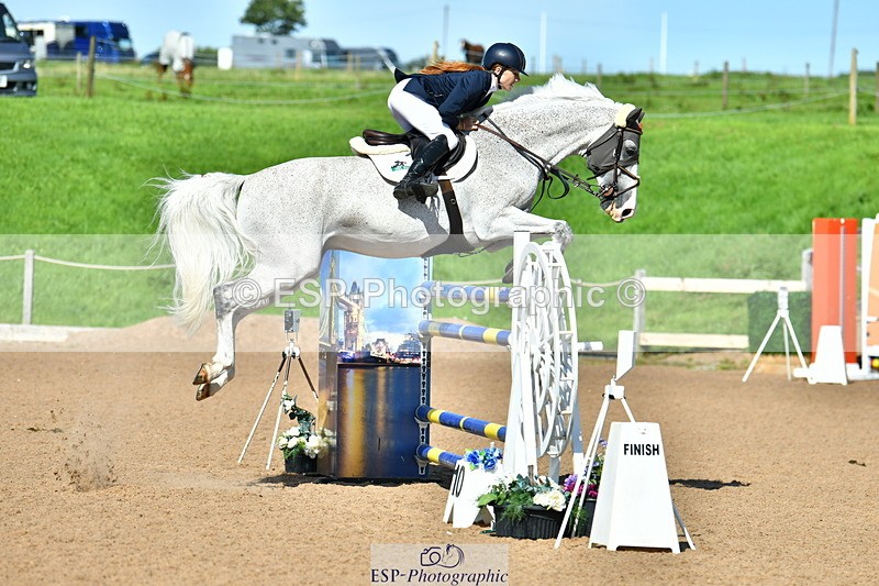 230811A-161011-06107 - Cls 24 Nat 1.30m Open