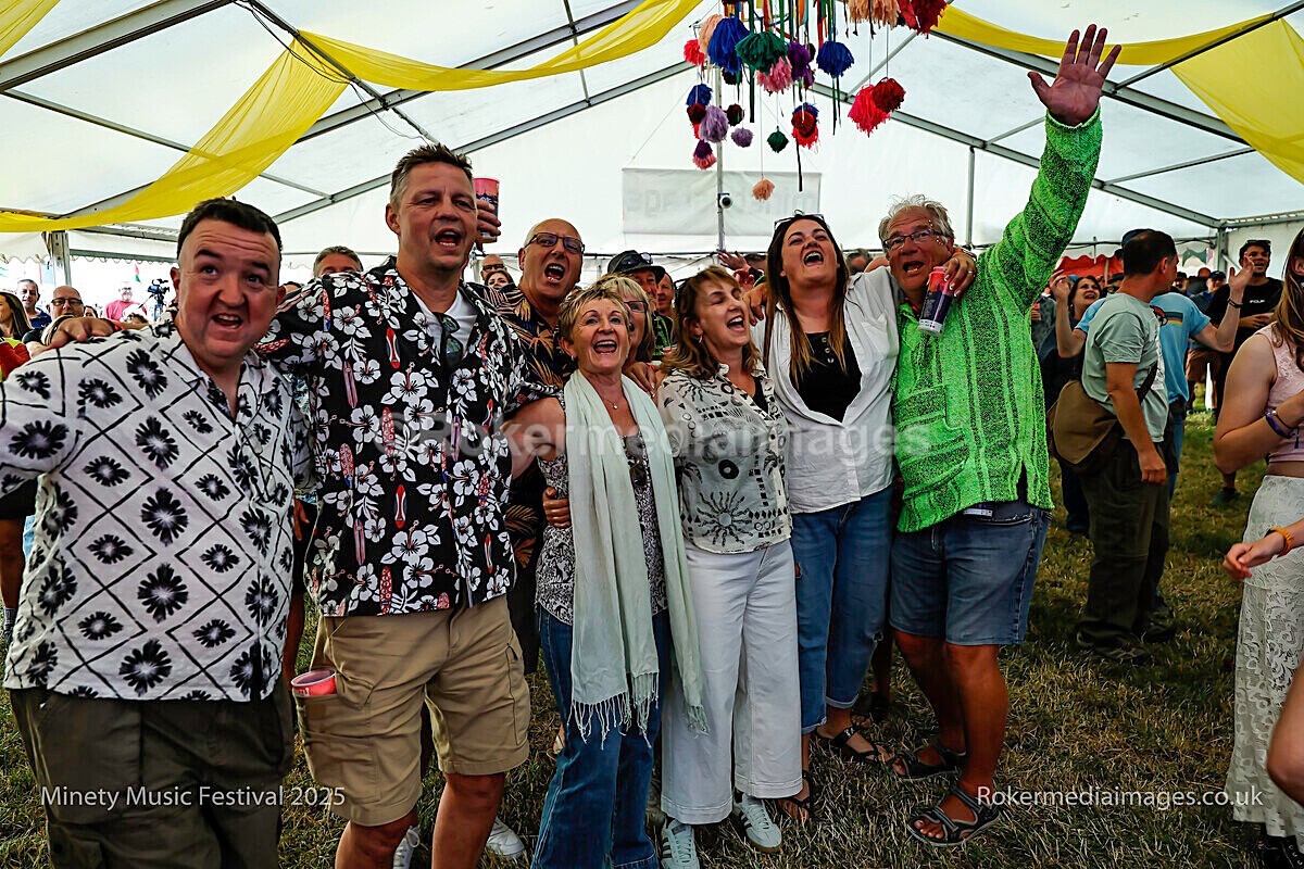 _MGL7573 - MINETY 2025