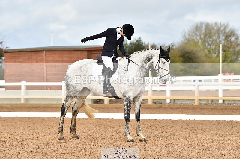 231104A-113128-01555 - Cls 5 Novice 37A