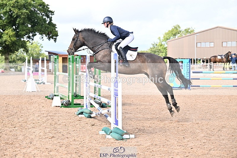 250827B-134722-00637 - Cls 4 Snr Newcomers 1.10m