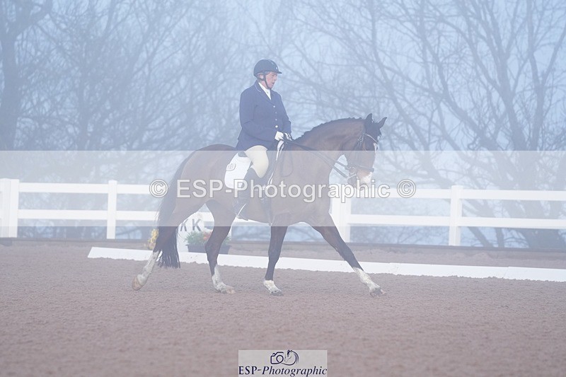 260213-090905-00501 - 105-Nicola.Seal