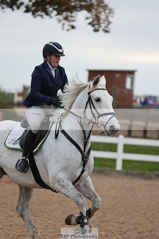 241101A-081632-00147 - FRI Cls 2 British Novice and 90cm Open