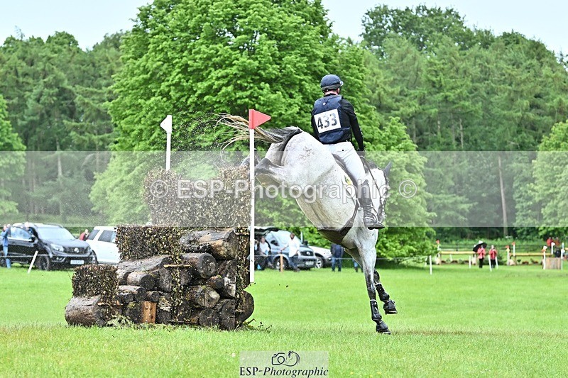 240526-124815-22207 - 433-EN_TARO_DES_VERNIER-Oliver_Townend