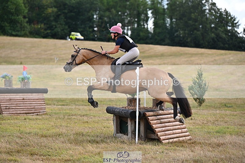 250803A-161203-16752 - Q-751-Fiona.Lewis-BALLYANNY.BUTTONS