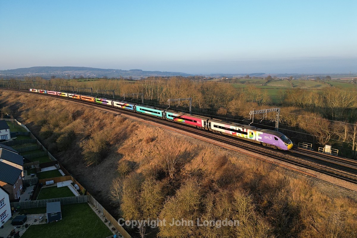 JL - 13.2.23 390119 9M86 14:52 Edinburgh - Euston, Clifton - West Coast Main Line (north to south)