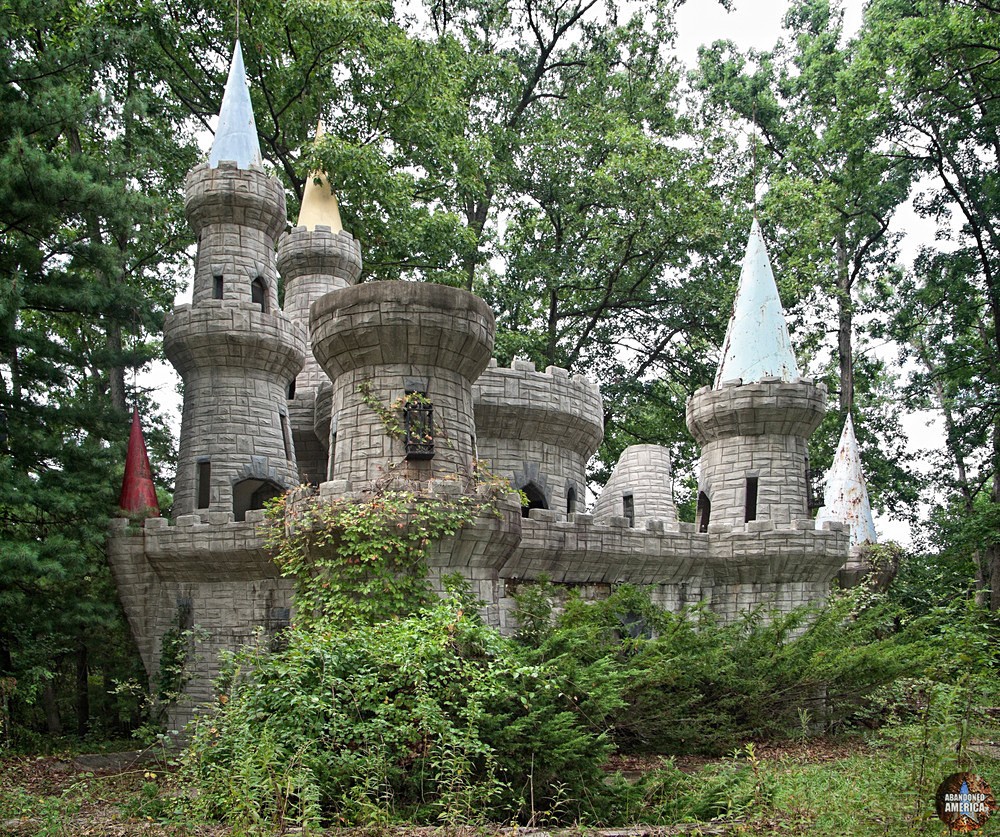 Enchaned Forest (Ellicott City, MD) | Cinderella's Castle - The Enchanted Forest